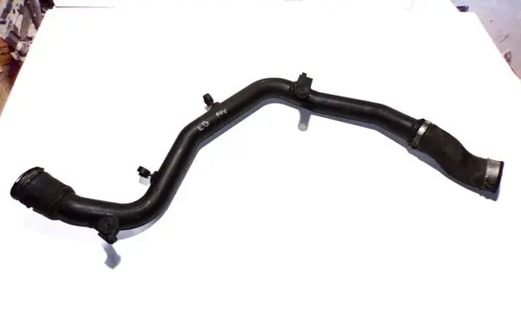Audi Q7 4L Intercooler hose/pipe 7L6145795S