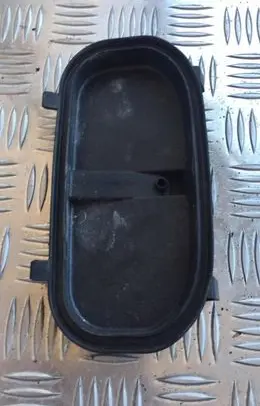 Ford Mondeo MK I Headlight/headlamp dust cover 35380749