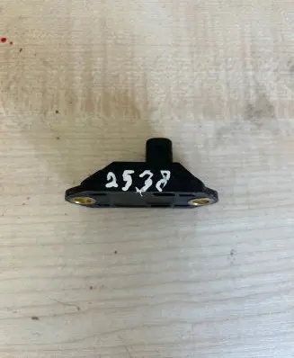 Mercedes-Benz E W211 Airbag deployment crash/impact sensor 0025426918