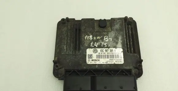 Volkswagen PASSAT B7 Engine control unit/module 03C907309M 0261S07731
