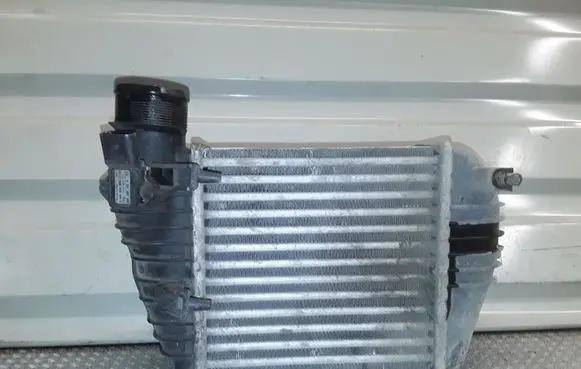 Audi A6 S6 C6 4F Intercooler radiator 4F0145805AD