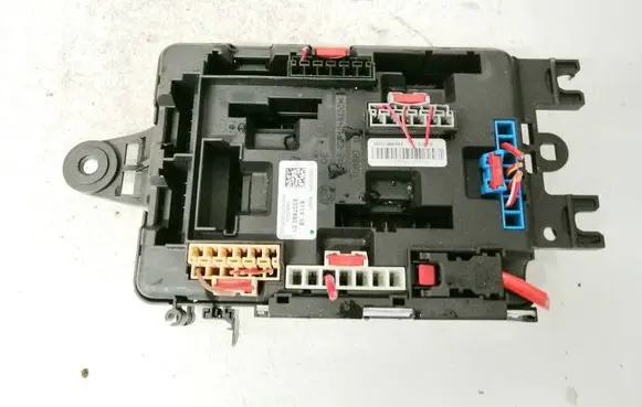 BMW 3 F30 F35 F31 Fuse box set 933788001 6114v8