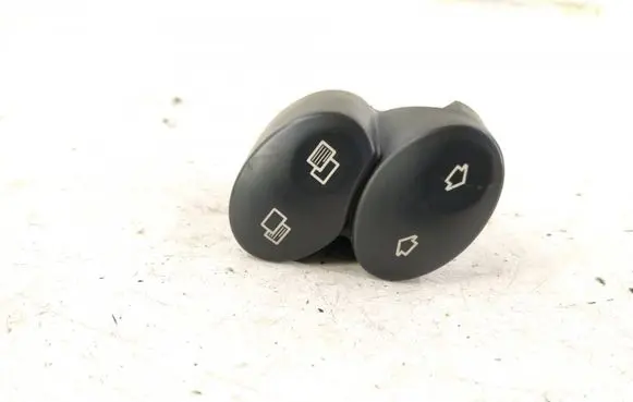 Steering wheel buttons/switches