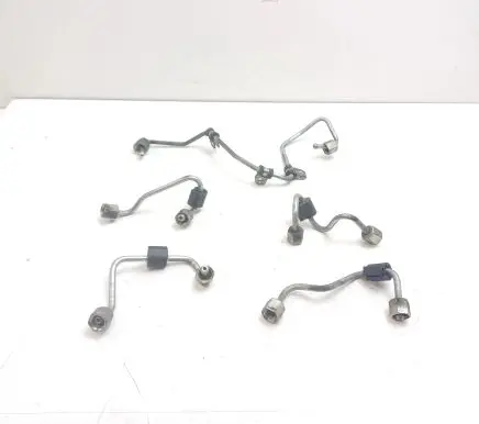 Fuel injector supply line/pipe