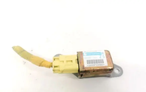 Subaru Legacy Airbag deployment crash/impact sensor 98235AG001 187900-0671