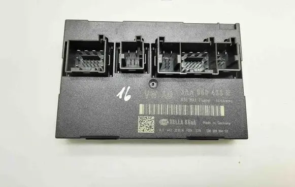 Volkswagen PASSAT B8 Central body control module 3AA959433E