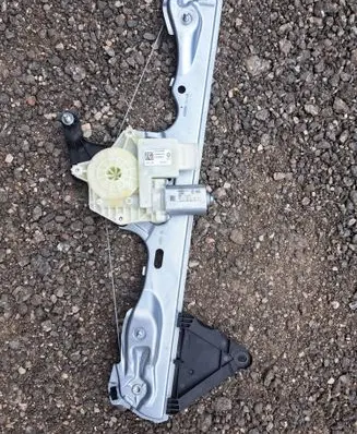 Renault Megane E-Tech Front door electric window regulator 807210049R