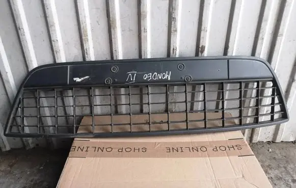 Ford Mondeo MK IV Front bumper lower grill 7S7117B968A 7S7117B968D