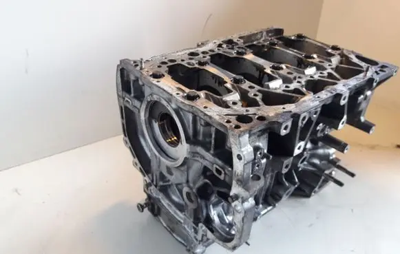 Toyota Avensis T250 Engine block 