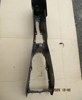 Toyota Aygo AB10 Center console 589030H010