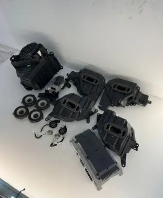 BMW 7 G70 Audio system kit 5A83C48 5A2FE53 5A2FE52