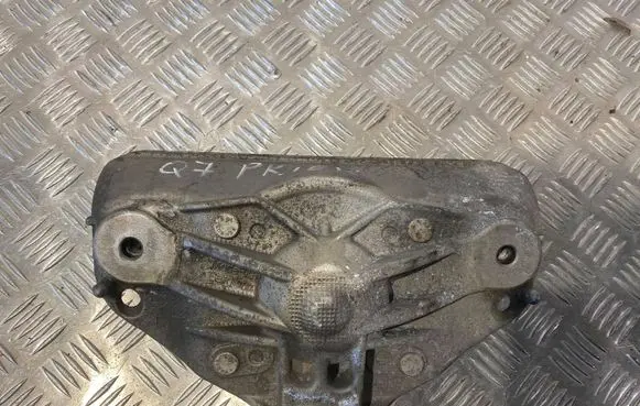 Audi Q7 4L Front shock absorber mounting bracket 412391