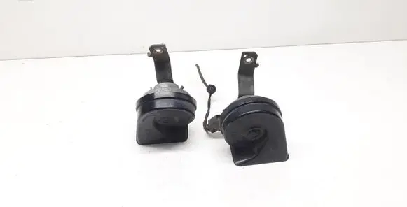 Volvo V70 Horn signal 08635072 08635071
