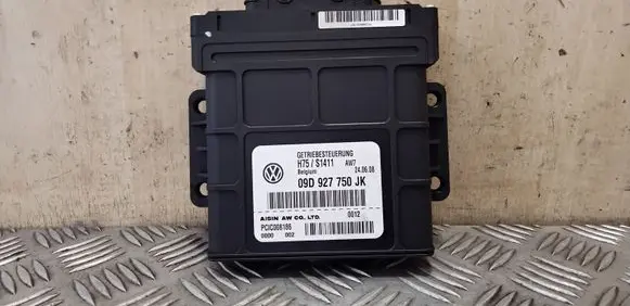 Volkswagen Touareg I Gearbox control unit/module 09D927750JK