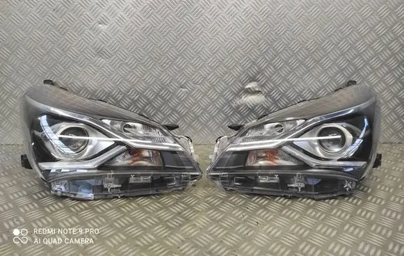 Toyota Yaris Headlight/headlamp 0D1970D198 0D1990D200