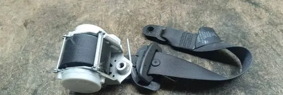 Jaguar XF X250 Front seatbelt 8X23F611B08