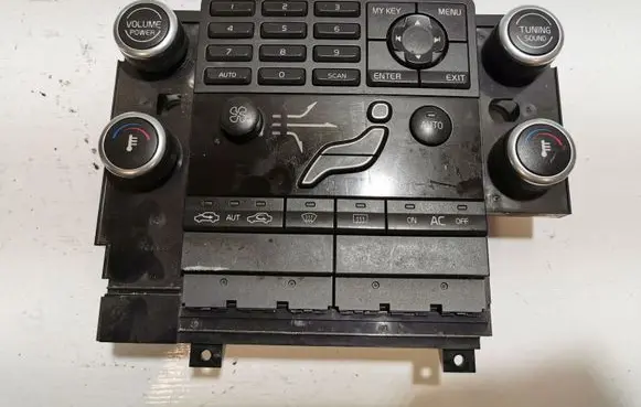 Volvo V70 Climate control unit 30782282