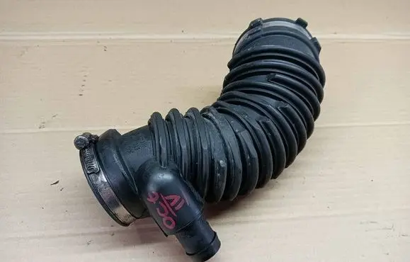 Skoda Octavia Mk4 Air intake duct part 3Q0129656H ETD4162742