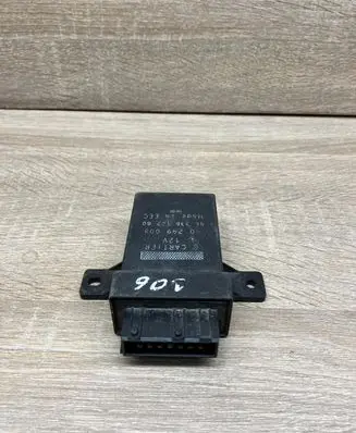 Peugeot 206 Coolant fan relay 9633610280 60299008