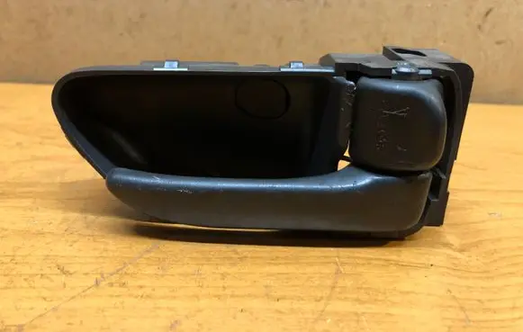 Subaru Impreza II Rear door interior handle