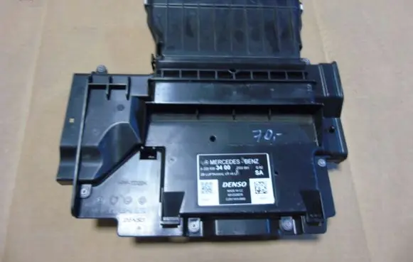 Mercedes-Benz S W222 Air flap motor/actuator A2228303400