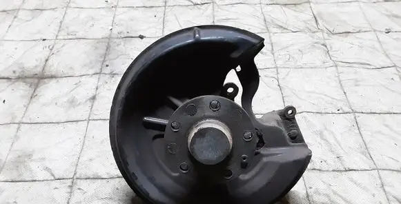 Skoda Octavia Mk2 (1Z) Rear wheel hub spindle/knuckle 