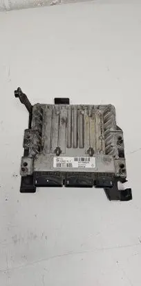 Renault Laguna III Engine control unit/module 237100037R S180067140a 80067140A