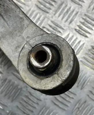 Rear upper control arm/wishbone
