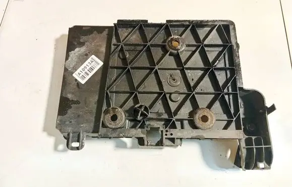 Renault Scenic II - Grand scenic II Battery box tray 8200166032