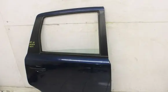 Nissan Note (E11) Rear door 2008R