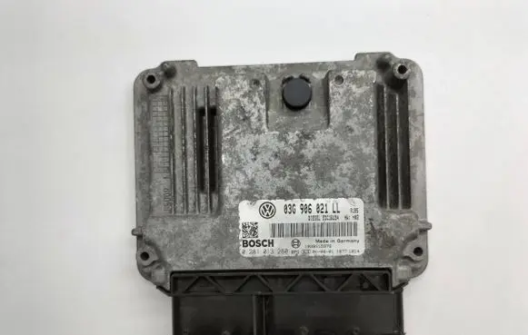Seat Leon (1P) Engine control unit/module 03G906021LL