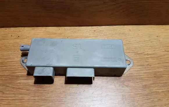 Antenna control unit