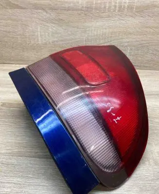 Mazda 626 Tailgate rear/tail lights 0431392