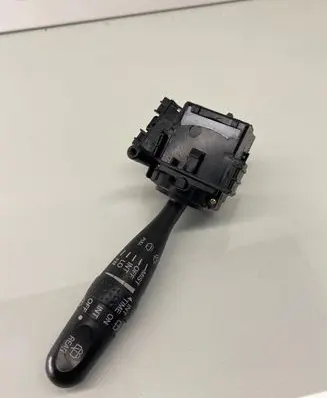 Suzuki Grand Vitara II Wiper control stalk
