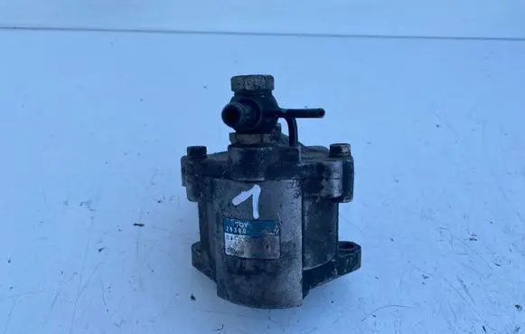 Toyota Avensis T220 Vacuum pump 2930027010