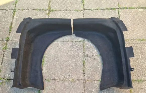 Ford Explorer V Trunk/boot floor carpet liner 