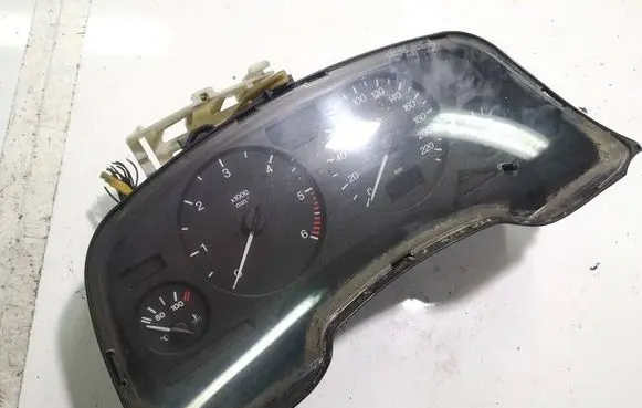 Opel Zafira A Speedometer (instrument cluster) 354130001
