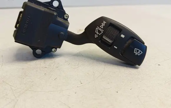 BMW 5 E60 E61 Wiper control stalk 6924106