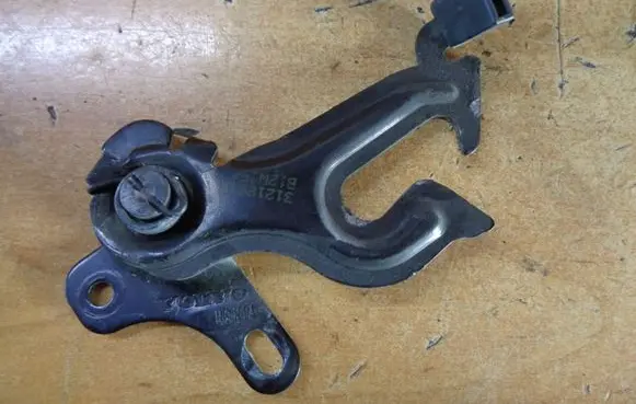 Volvo V60 Engine bonnet/hood lock/latch loop/hook 31218611