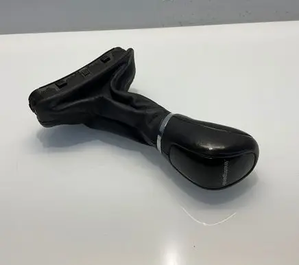 Mercedes-Benz C W203 Gear lever shifter trim leather/knob A2032674210 2032674210