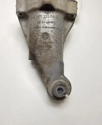 Mercedes-Benz E C207 W207 Engine mounting bracket A6512233504