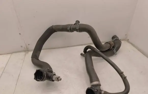 Volkswagen Tiguan Engine coolant pipe/hose 5QF121049K