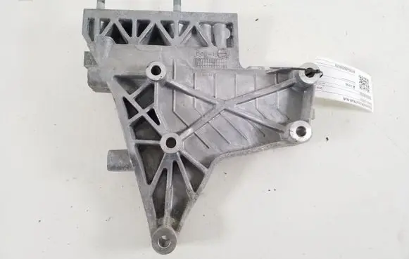 Hyundai Kona I Engine mounting bracket 365940E700