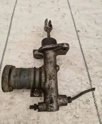 Nissan Patrol 260 Clutch master cylinder 