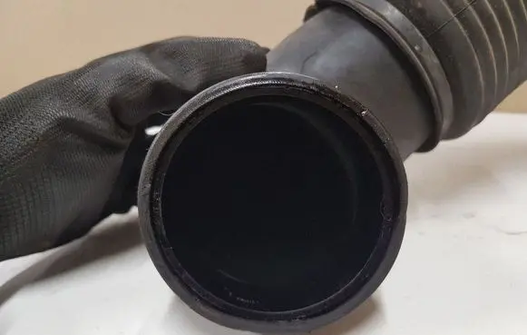 KIA Sportage Air intake duct part 281401F250