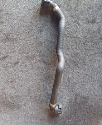 BMW 5 F10 F11 Engine coolant pipe/hose 15476810 792645