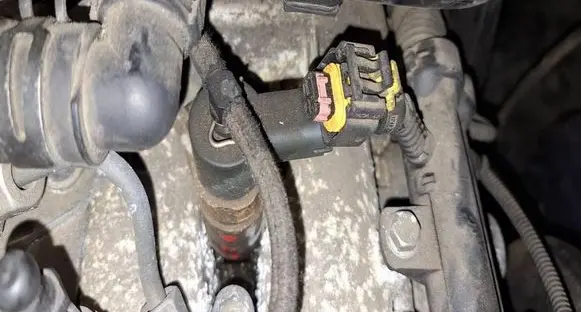 Opel Meriva A Fuel injector 0445110183