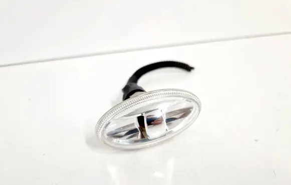 Peugeot 4007 Front fender indicator light