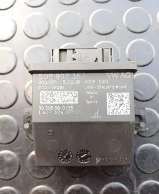 Volkswagen PASSAT B8 Light module LCM 5q0907357