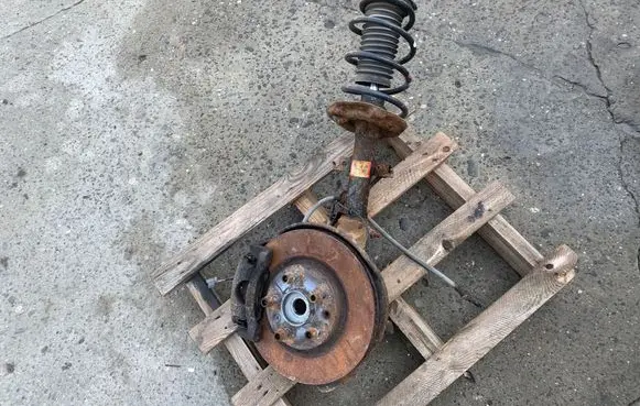 Nissan Qashqai Front wheel hub spindle knuckle